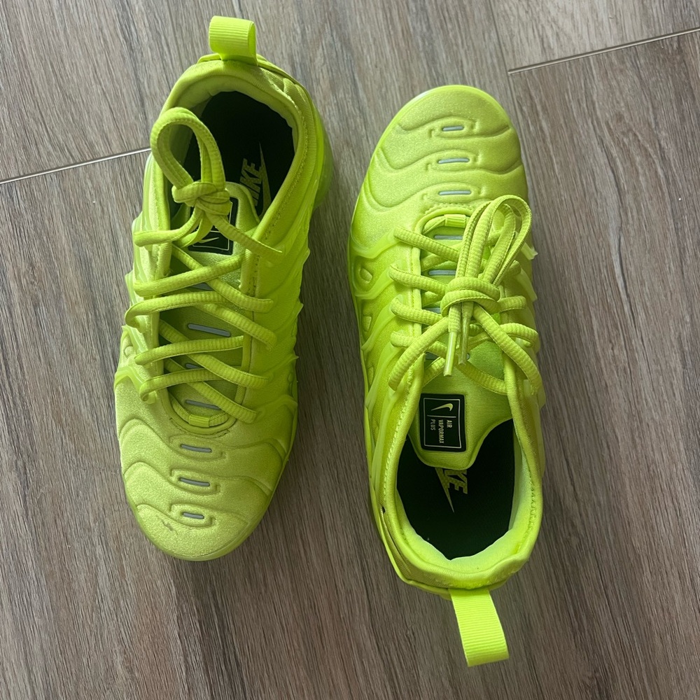 NIKE air VaporMax Plus tennis ball women’s sneakers - Picture 2 of 9